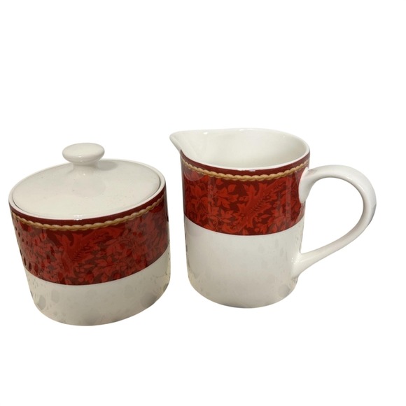 Hallmark Other - Hallmark HOLIDAY ABUNDANCE 10oz Cream & Sugar Set 3Pc Christmas Sakura‎ Red